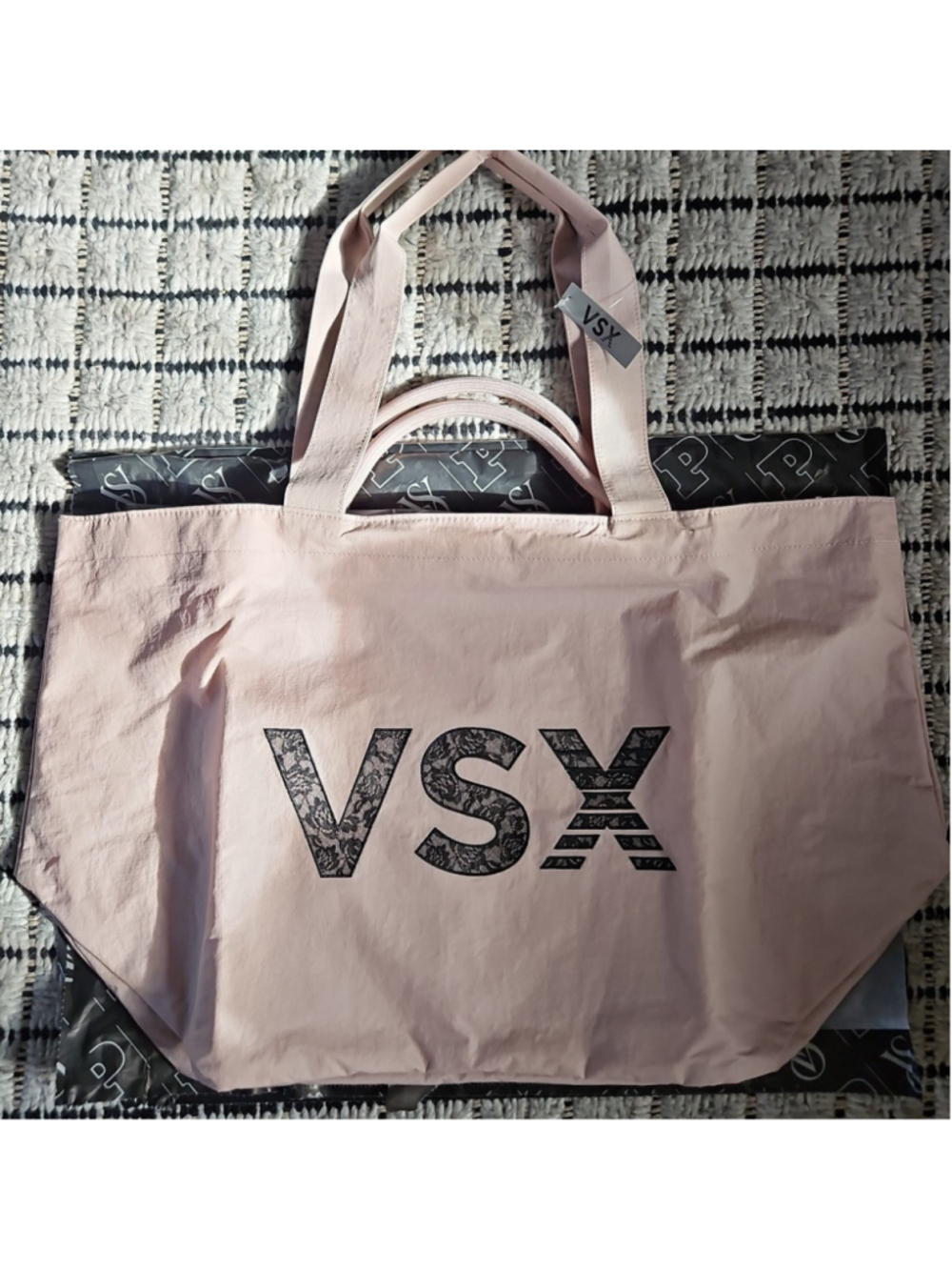 VSX By Victoria's Secret Pink Ripstop Sport Zip Tote NEW Floral Logo